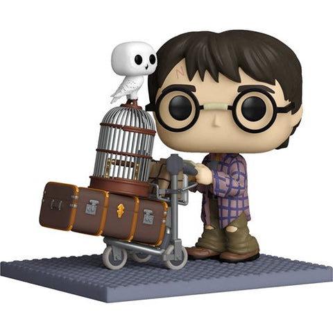 Funko POP! Harry Potter: Harry Potter and the Sorcerer's Stone 20th Anniversary #135 - Harry Pushing Trolley (Deluxe Set)